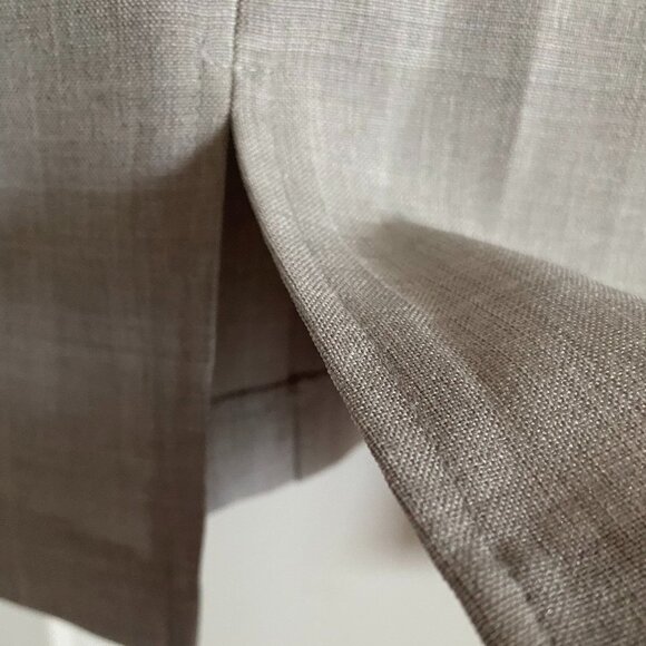 R & K Short-sleeve Women's Blazer Jacket Size 10 BNWOT - Picture 3 of 4